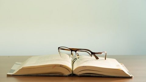 सर्वशक्तिमान परमेश्वर के चर्च की खोज़ किसने की?